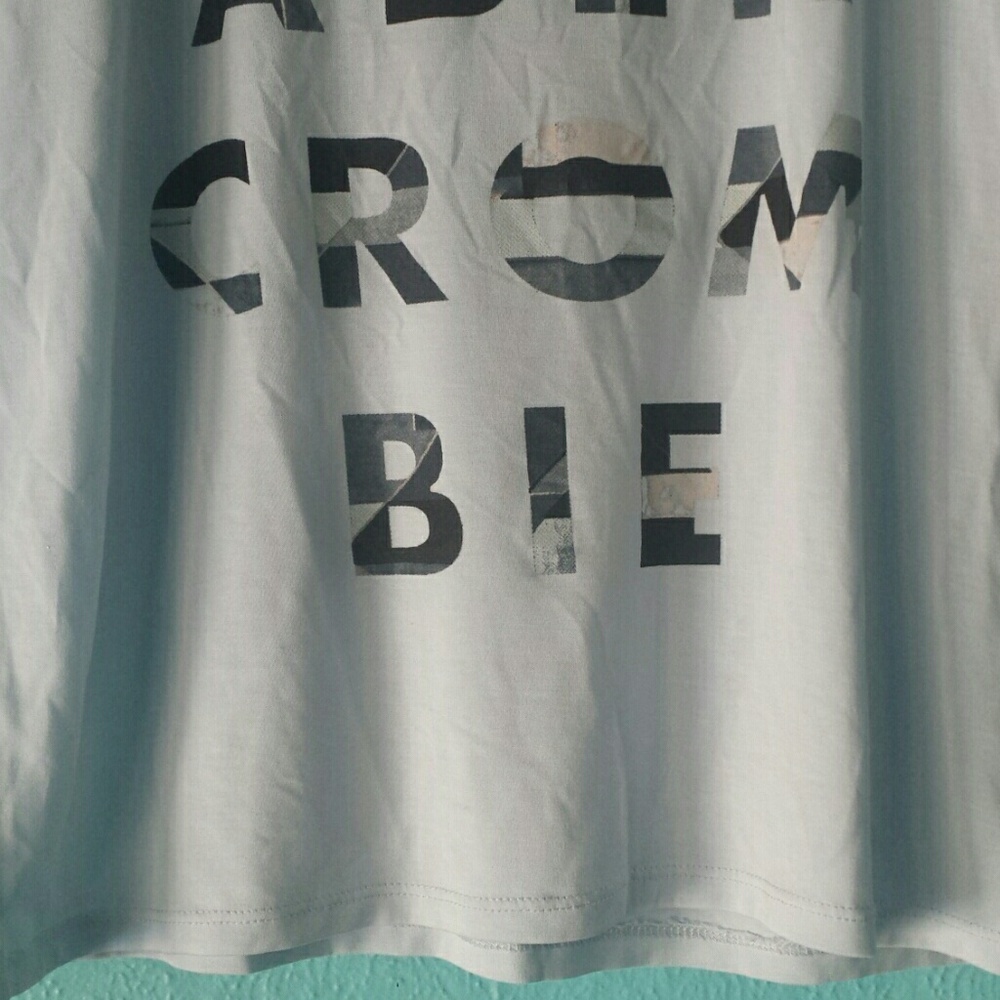 Abercrombie & Fitch Short Sleeve Tee Shirt Small - Picture 6 of 8