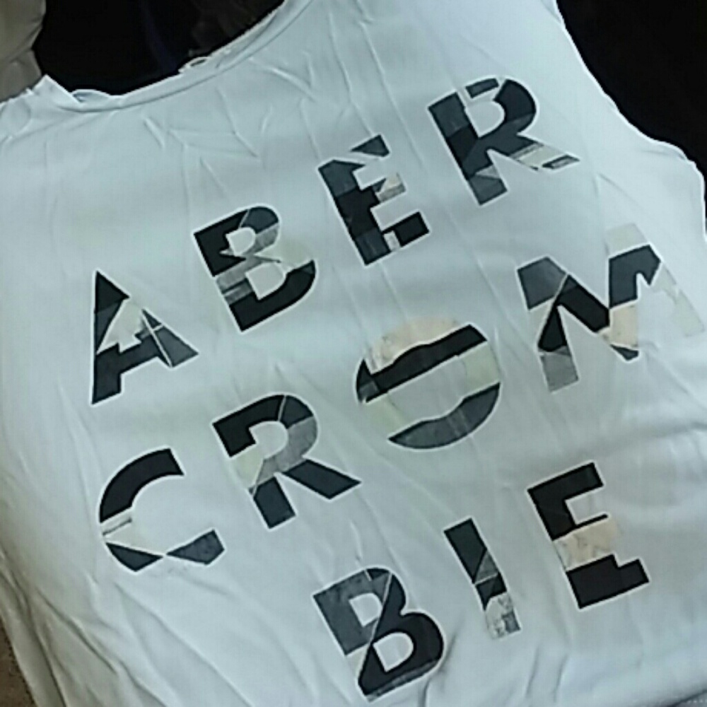 Abercrombie & Fitch Short Sleeve Tee Shirt Small - Picture 8 of 8