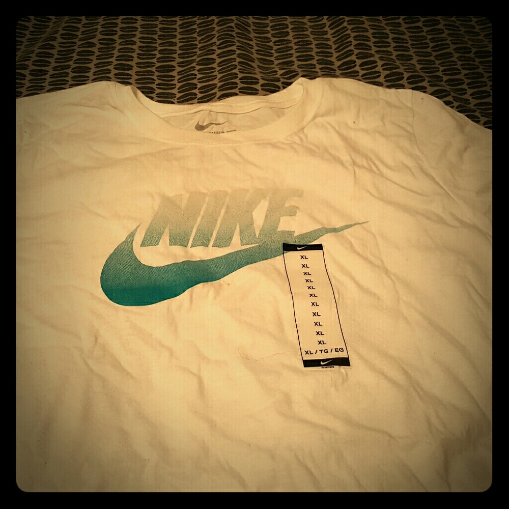 Nike T-shirt