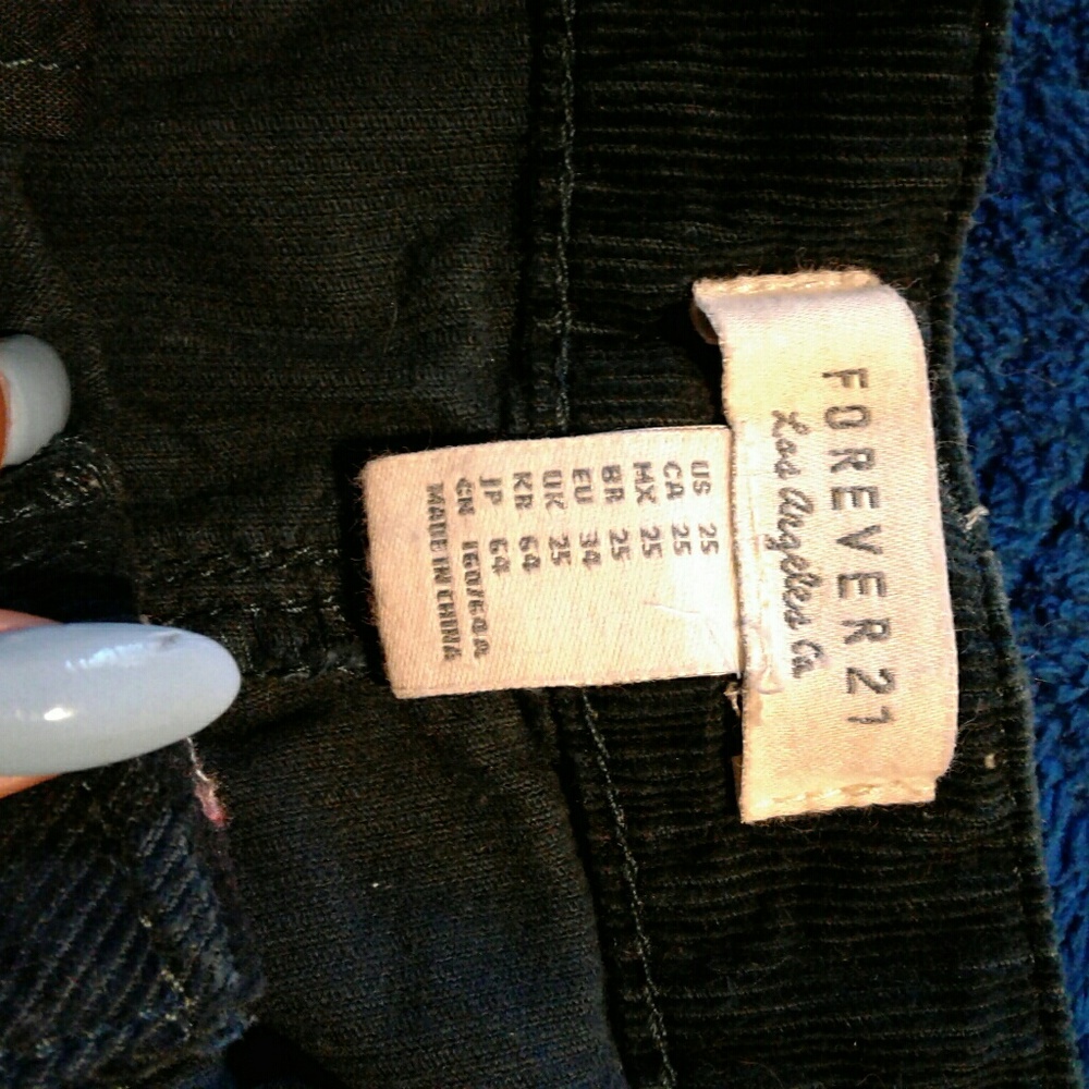 Shorts - Picture 2 of 2