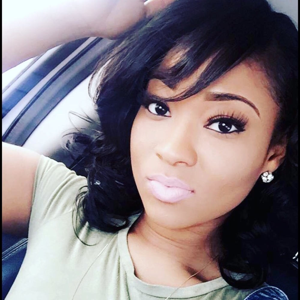 Meet your Posher, Taniqua