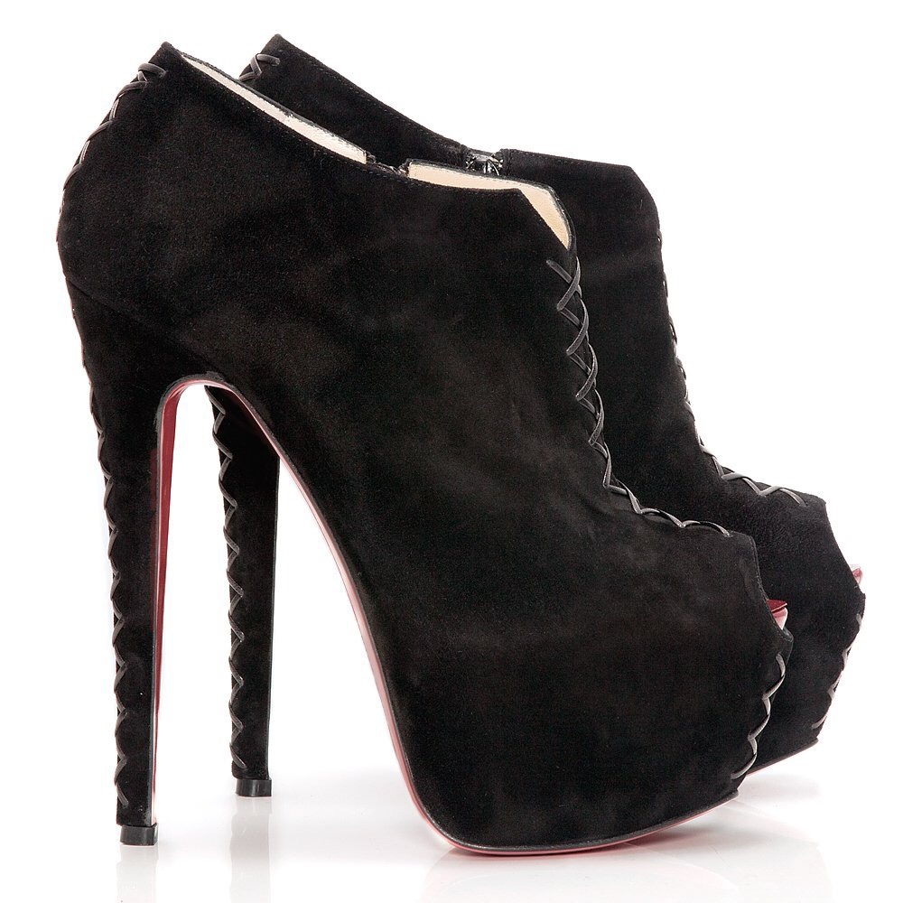 Christian Louboutin Recouzetta bootie 35