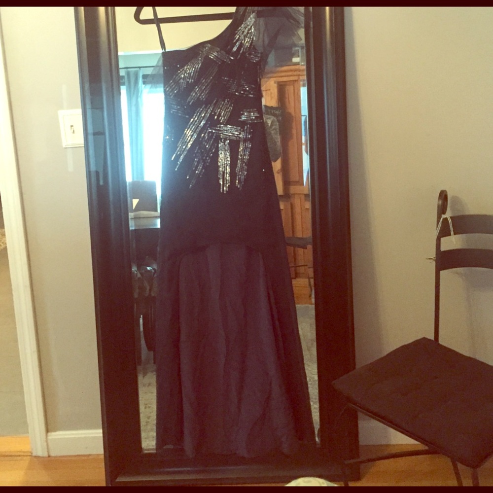 Beautiful BCBGMAXAZARIA dress