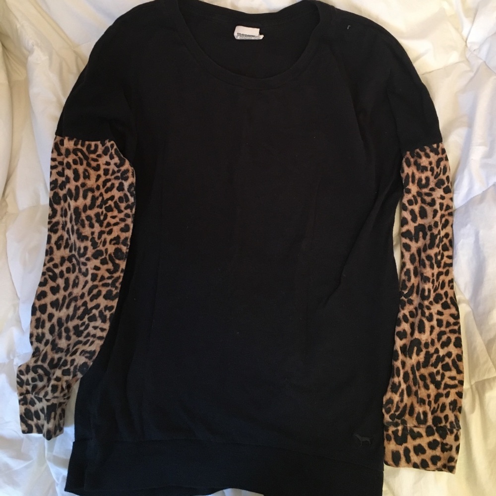 PINK VICTORIAS SECRET SHIRT