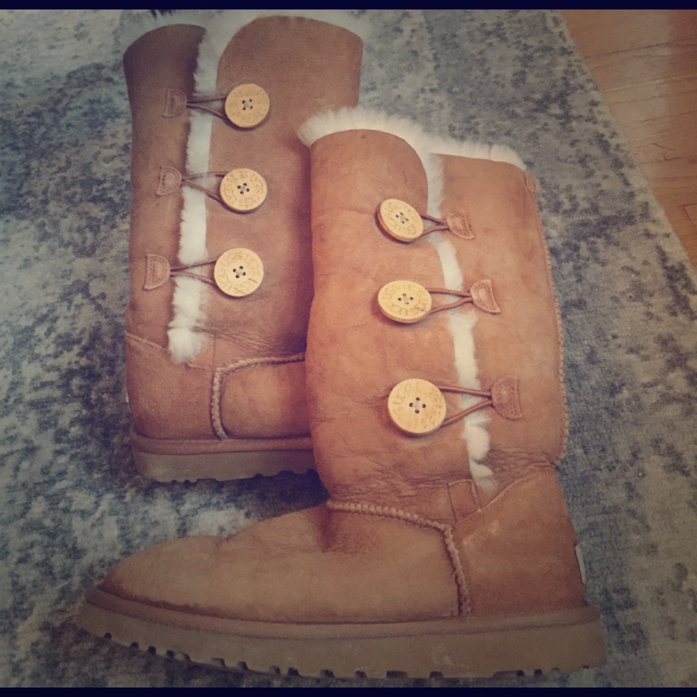 Chestnut UGG Australia boots size 6