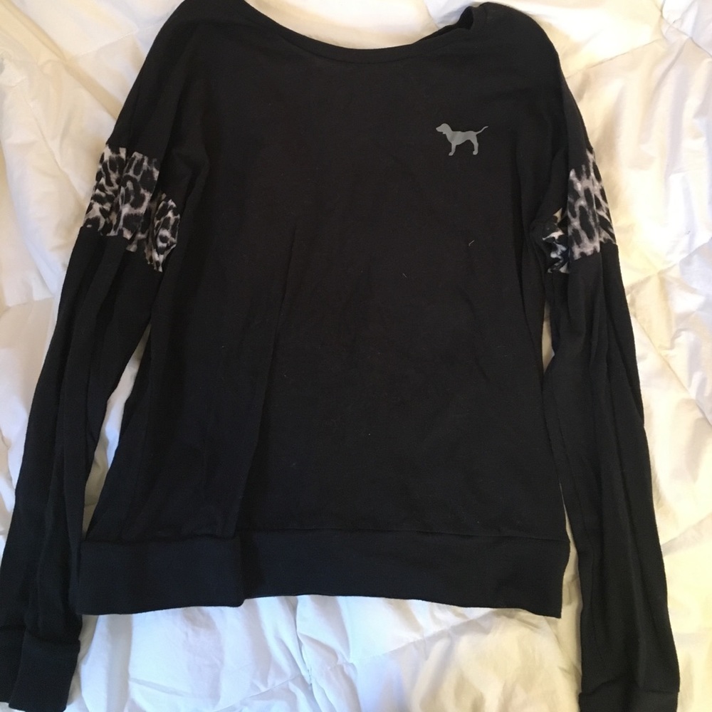 PINK VICTORIAS SECRET SHIRT