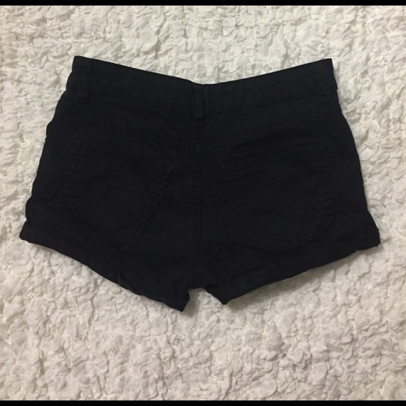 H&M high rise black jean shorts - Picture 2 of 2