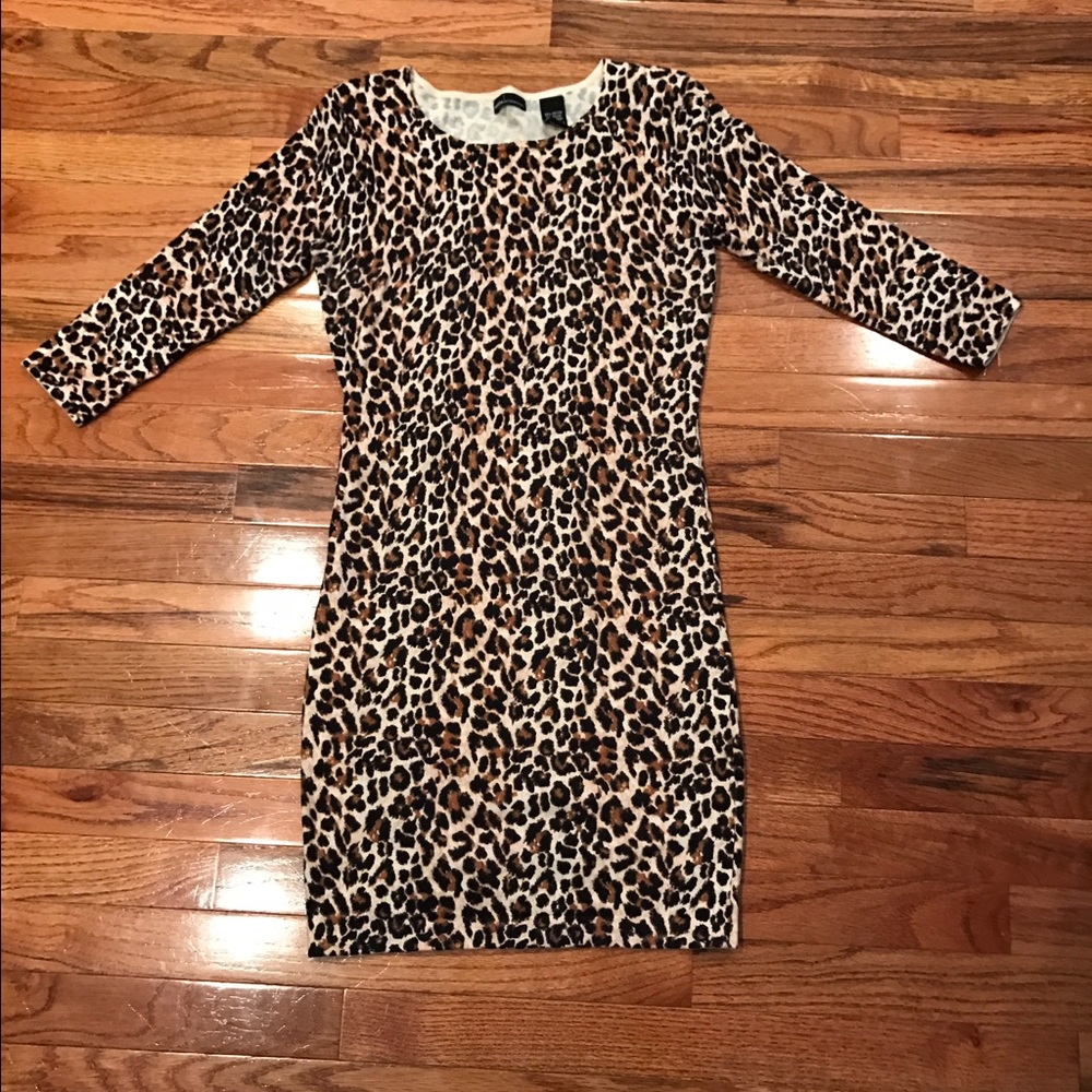 Sexy quarter-sleeve leopard mini dress 🖤