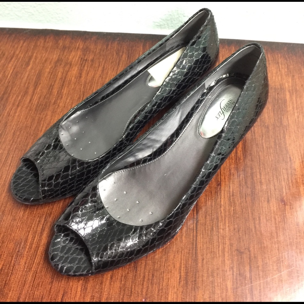 Open toes women's wedge shoes