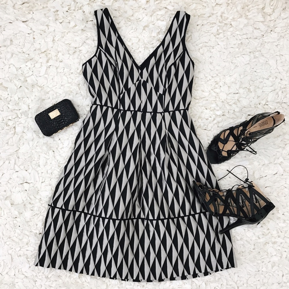 Banana Republic Black & White Geometric Dress