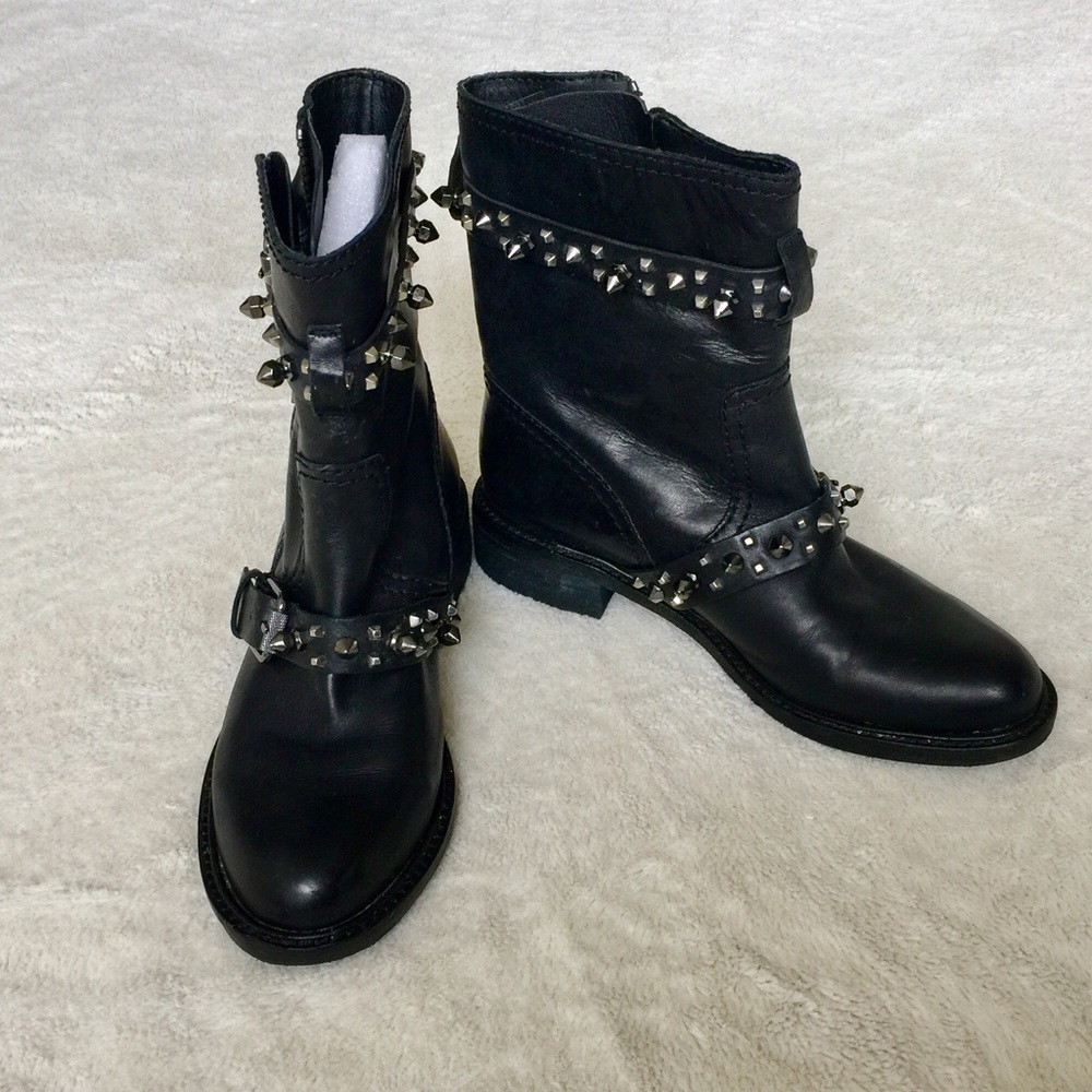 ❌SOLD❌Sam Edelman spike boots