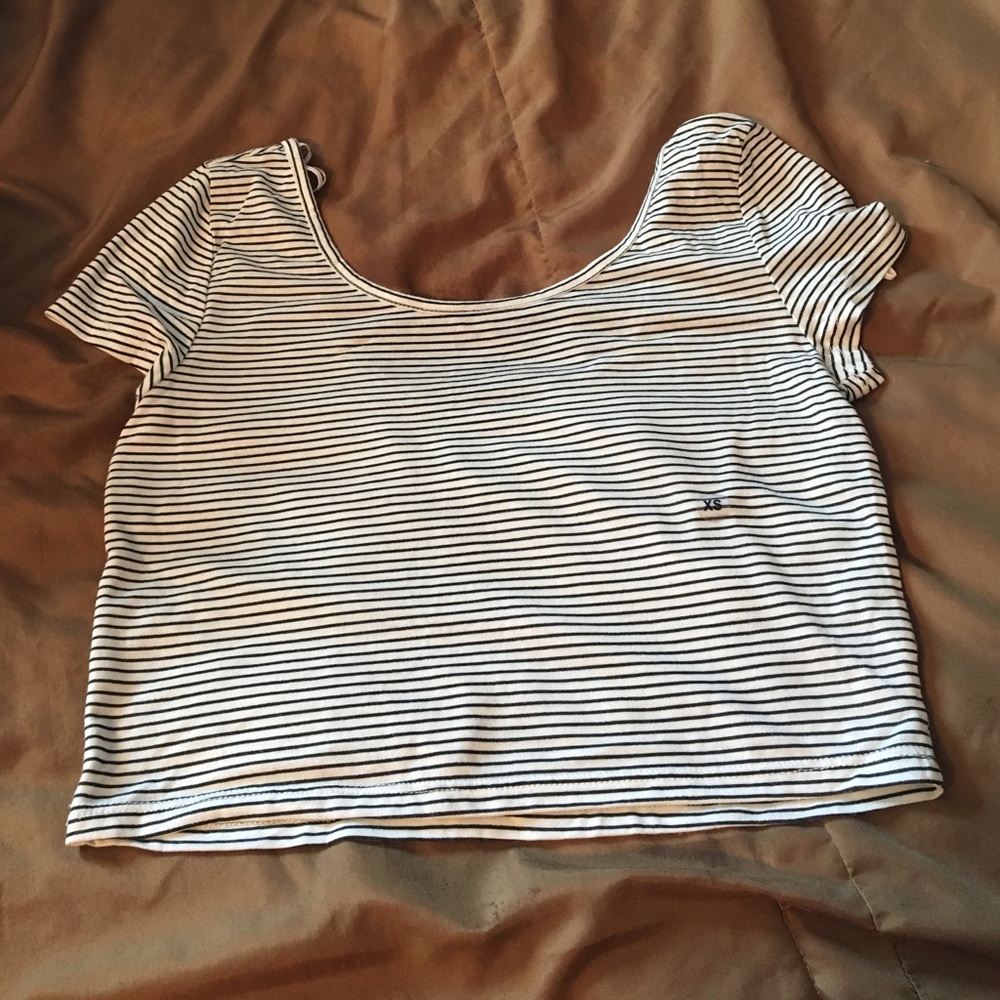 AE black and white striped crop top