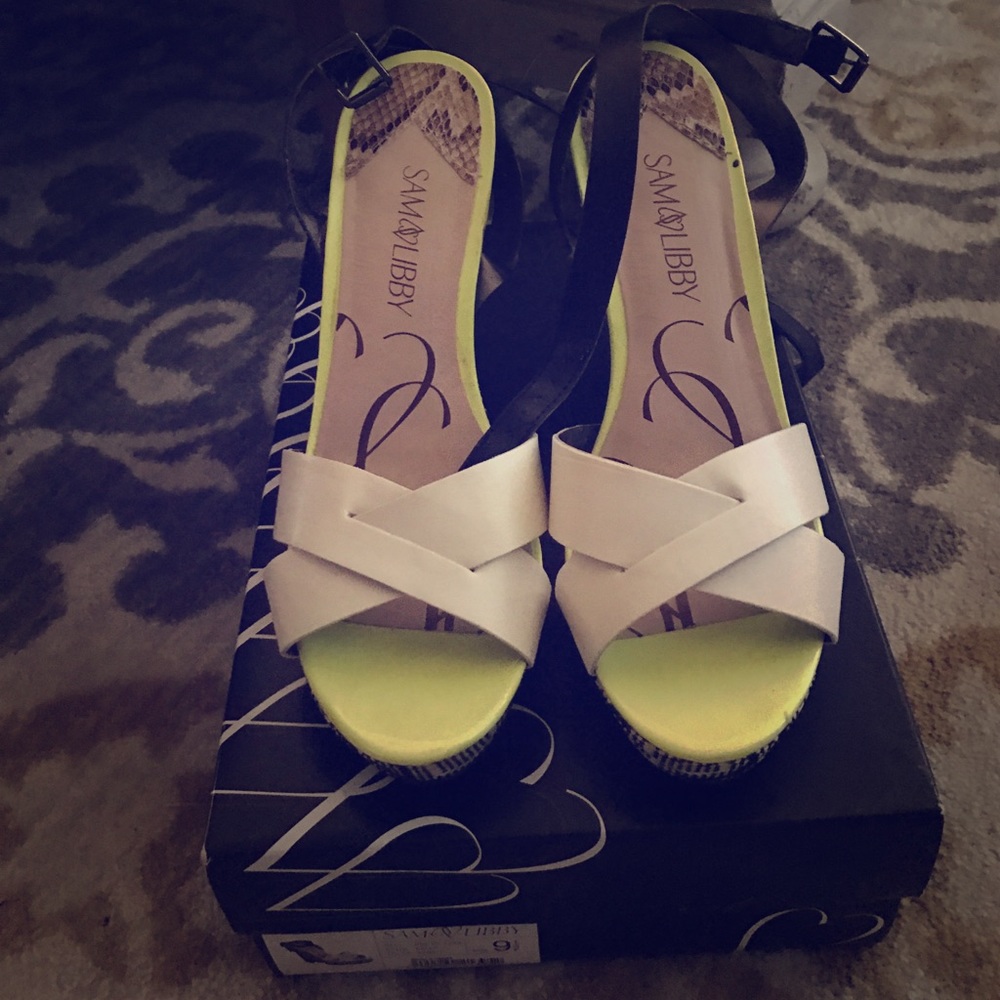 Sam and Libby black and white wedges