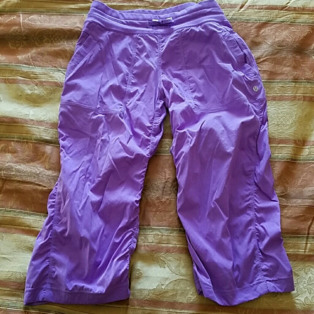 SOLD Lululemon sz 8 Lolo purple dance studio crops