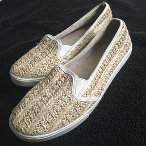 Report slip-on shoes