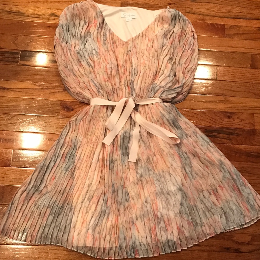 beautiful watercolor detailed dress 👗