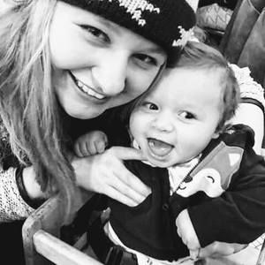 Meet your Posher, Mallory