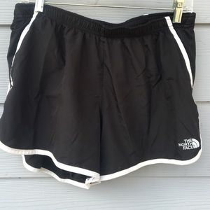 Like new Northface jogging shorts