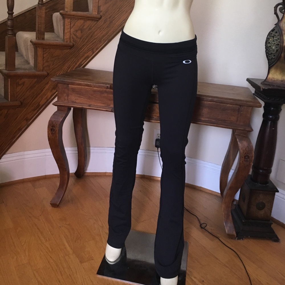 Oakley yoga pants