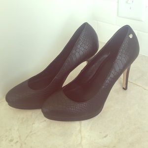 Flash Friday Sale! Calvin Klein Pumps