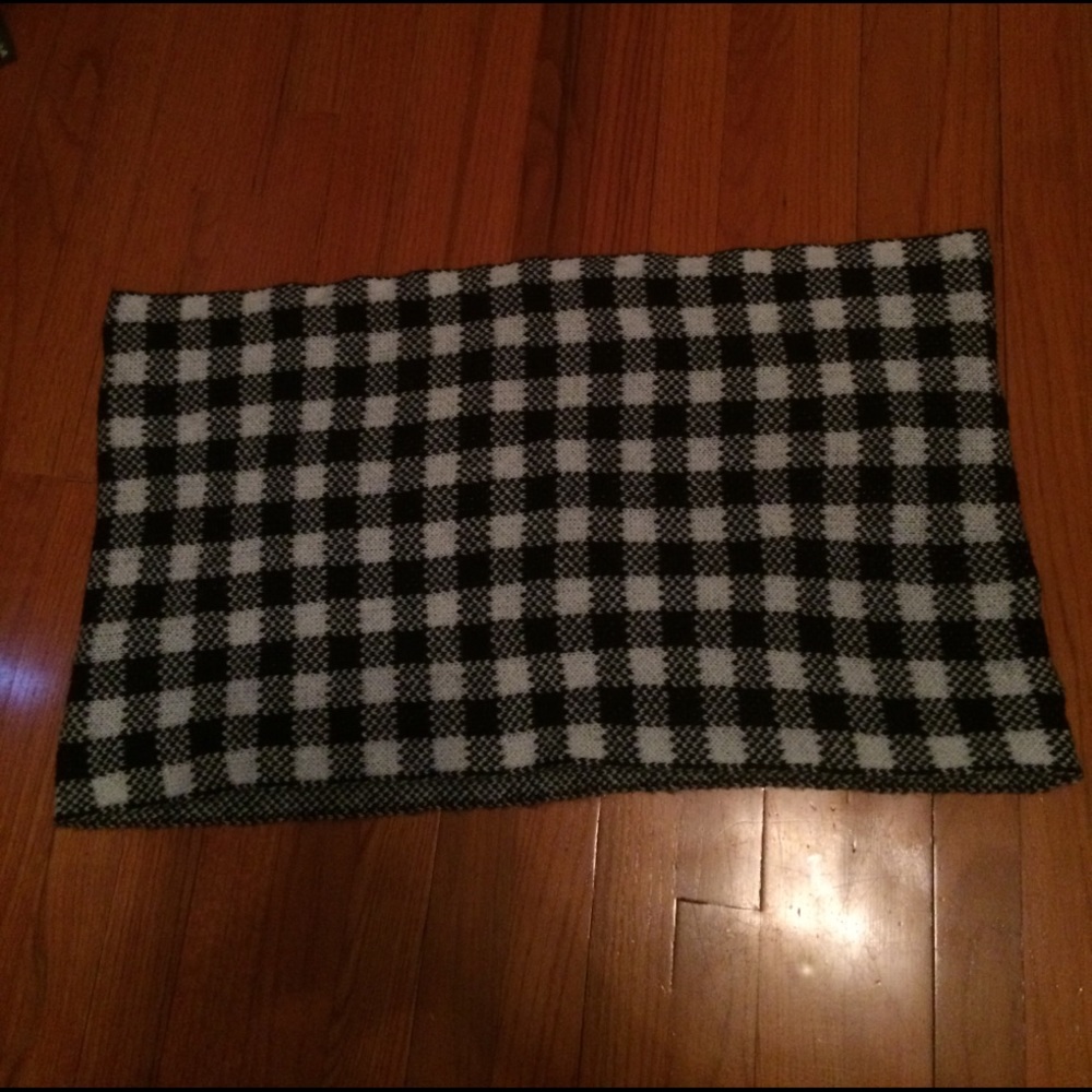 Double Wrap Express Infinity Checkered Scarf - image 3