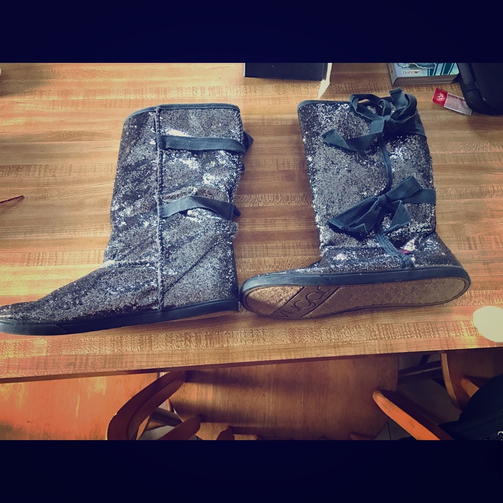 Sparkly boots!