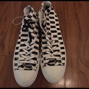 Converse canvas high tops