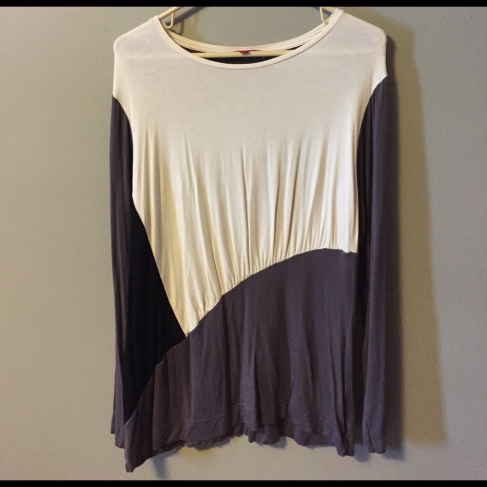 Narciso Rodriguez cream, black, gray top