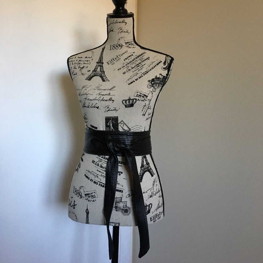 Never worn obi wrap belt from the limited
