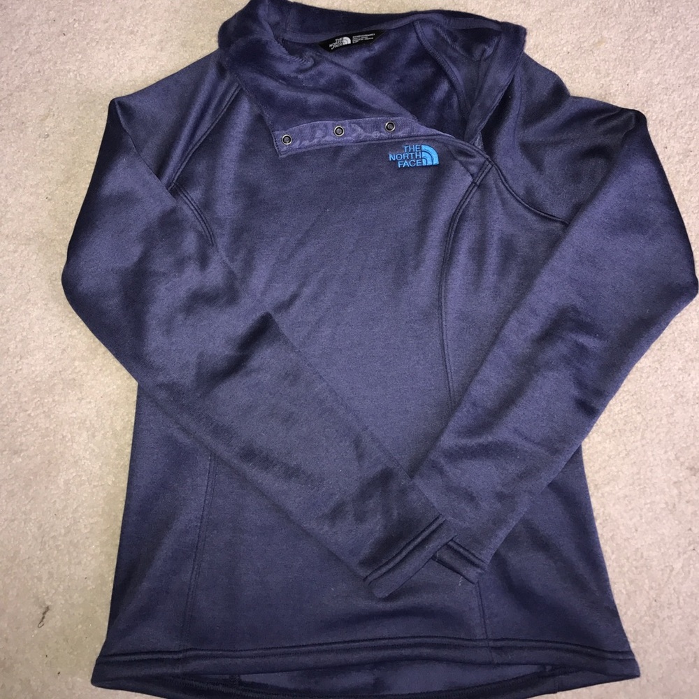 Soft north face pull over