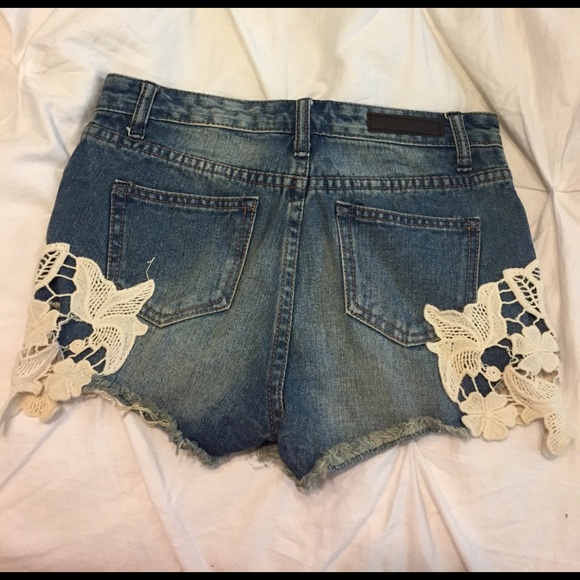 Costa Blanca | Denim Shorts - Picture 3 of 3