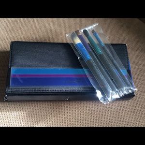 Mac cosmetics enchanted eve brush kit.