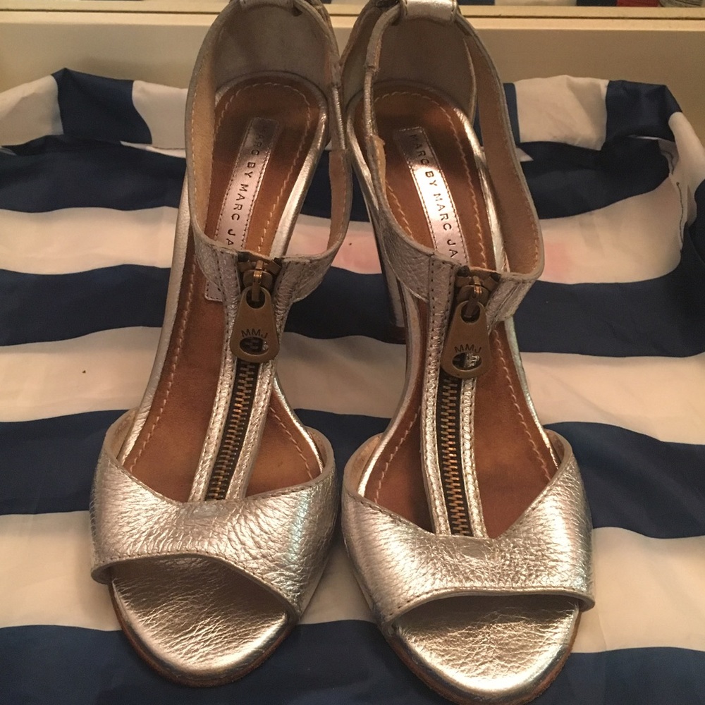 Marc by Marc Jacobs silver zipper sandals