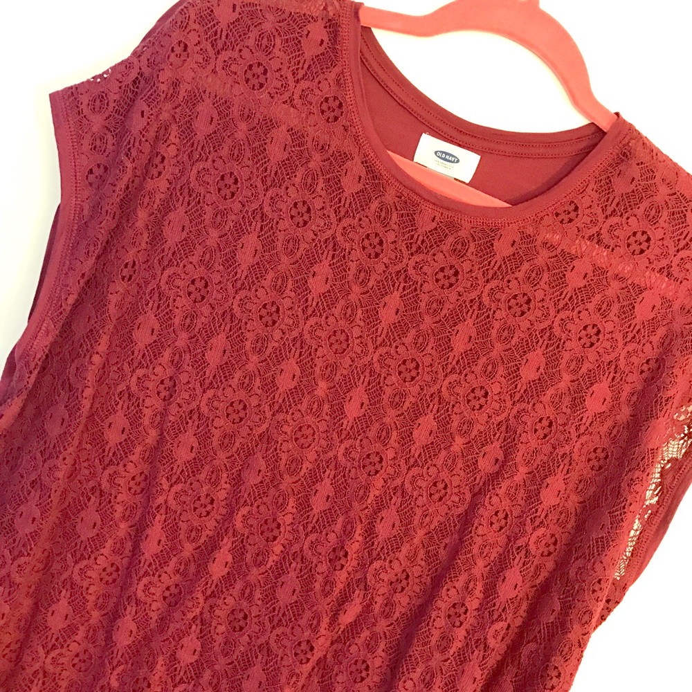 Old Navy Lace Front Top with Cap Sleeves