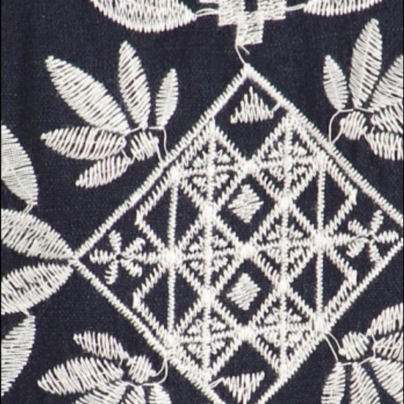 New Listing Boutique Embroidered Mini Dress - Picture 4 of 4