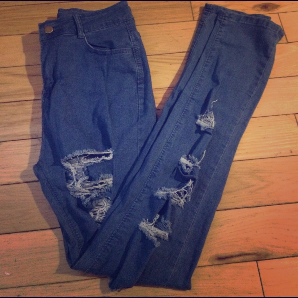 💕high waisted ripped jeans 👖💕