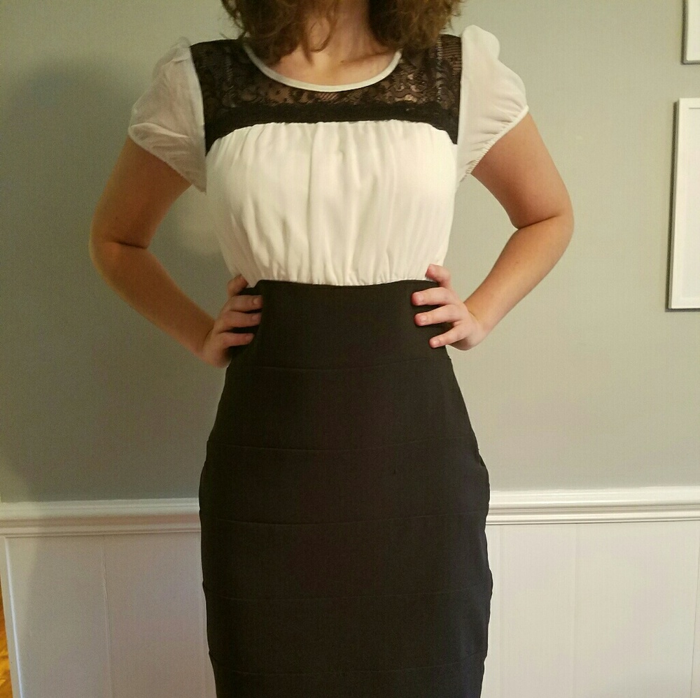 NEW Maurices knee length dress