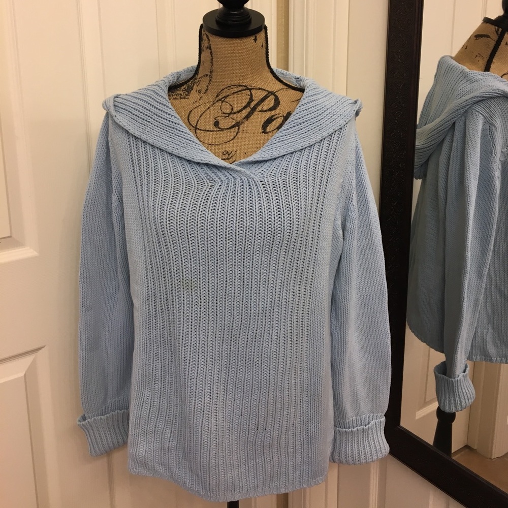 GAP light blue hooded knit sweater in Medium