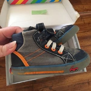 Toddler sneakers