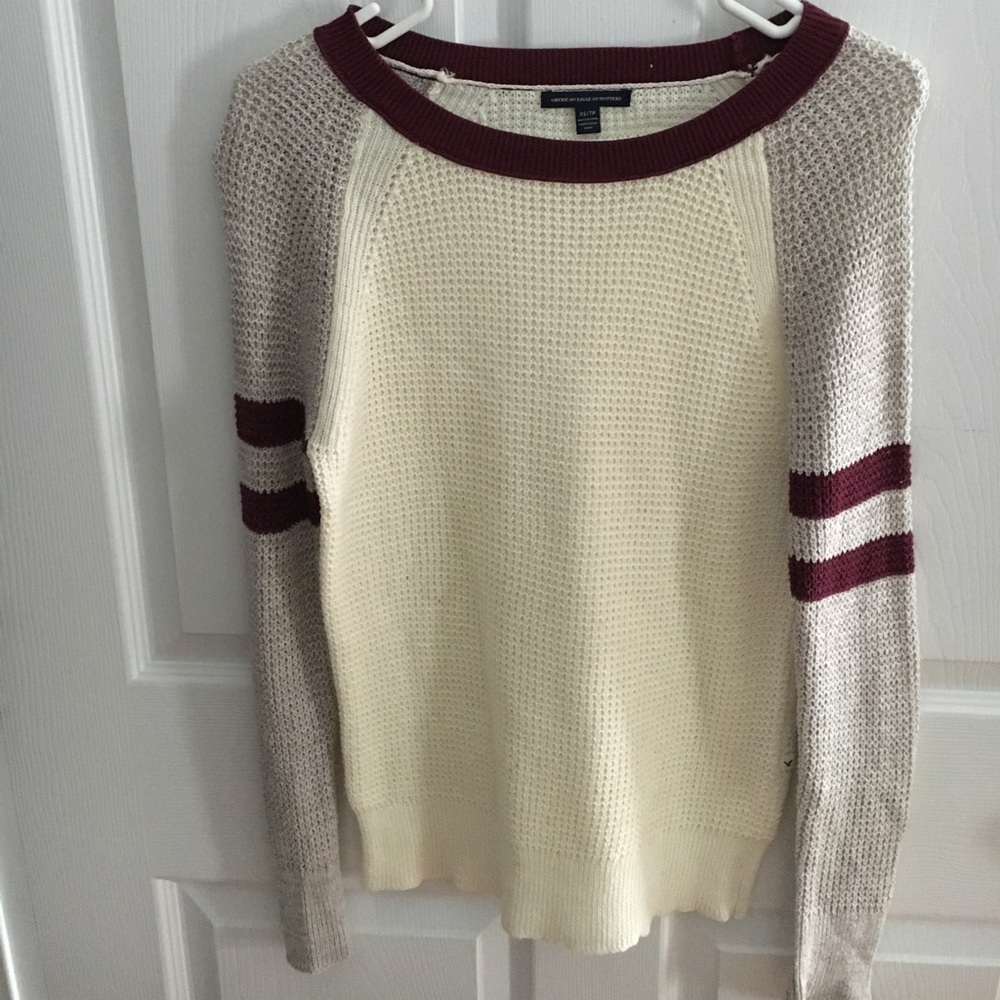 American Eagle Sweater