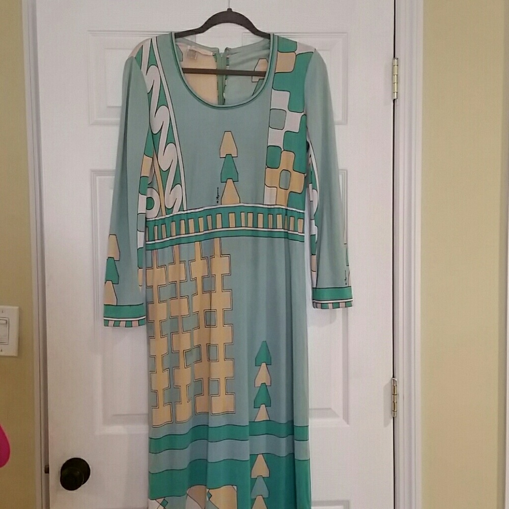 **Vintage**!! PAGANNE GOWN