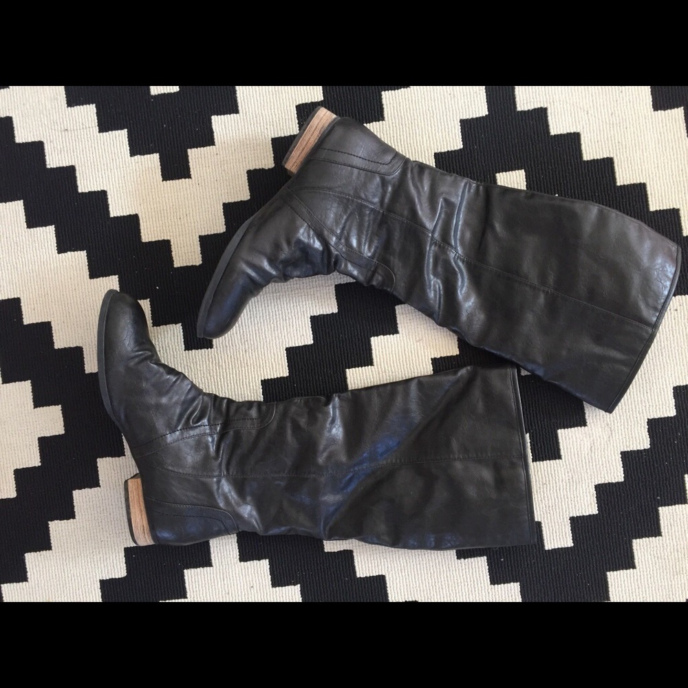 Black vintage leather boots Diba 7.5