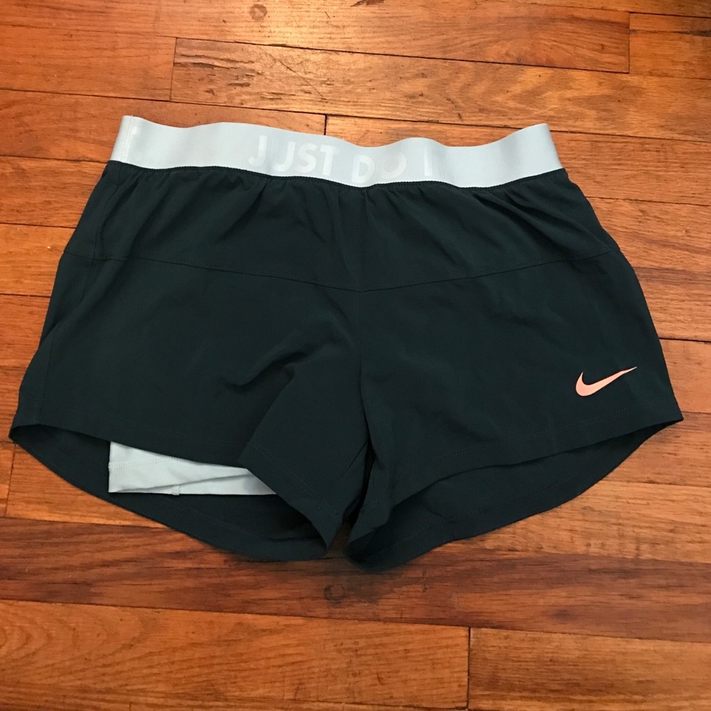 Nike Activewear Dri-fit 2 in 1 short