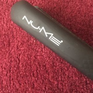 Nume flat iron