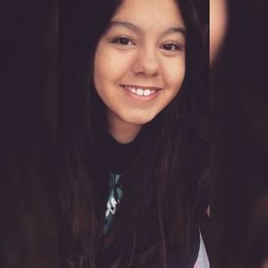 Meet your Posher, Nayeli