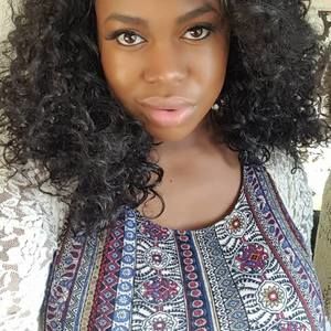 Meet your Posher, Camille