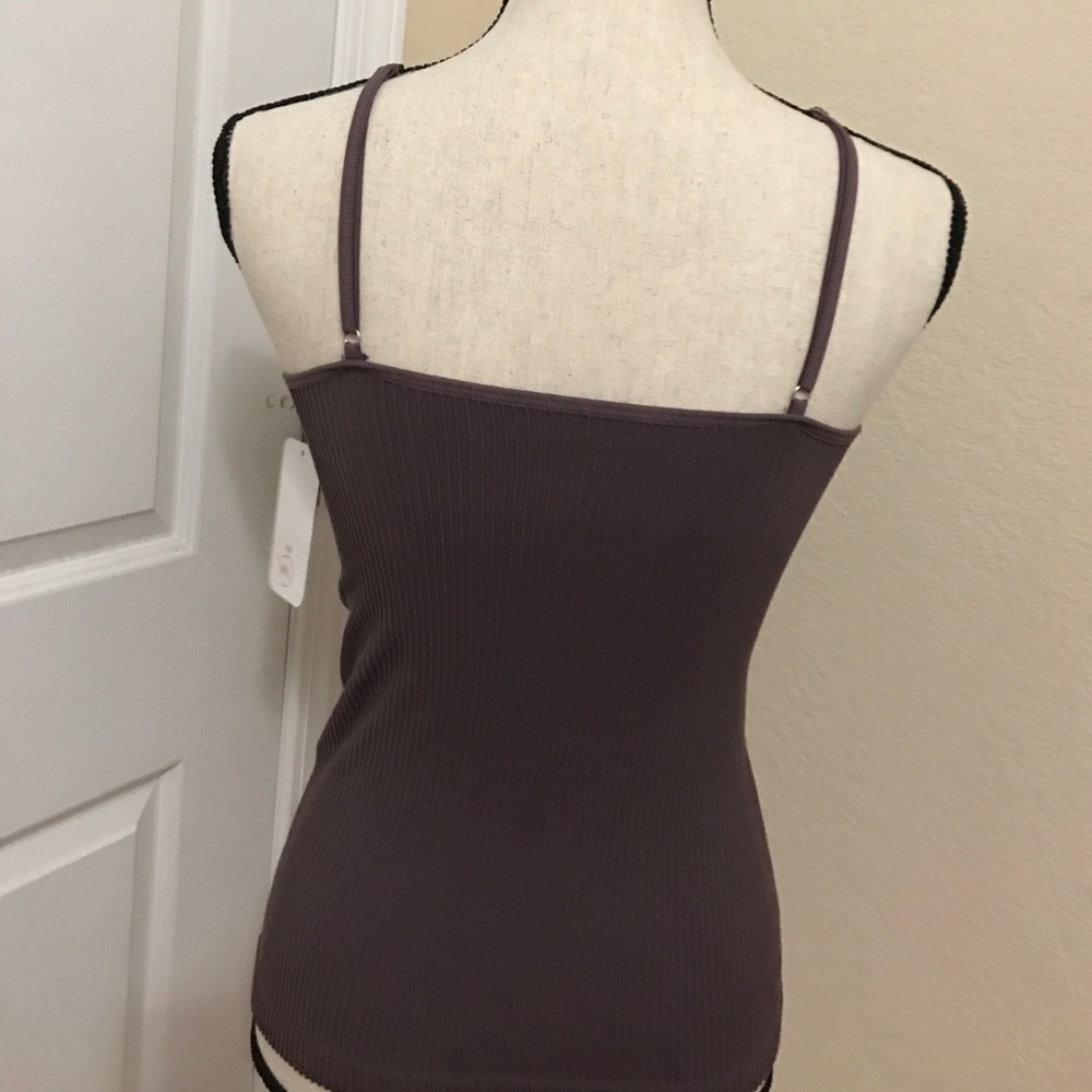Women's tank - Picture 3 of 4