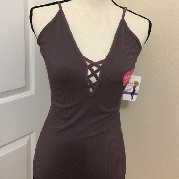 Women's tank - Picture 4 of 4