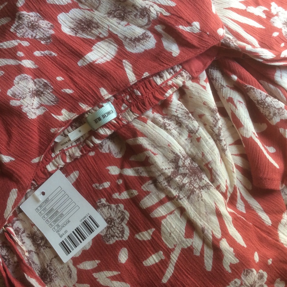 Urban Outfitters Gauze Flutter Sleeve Romper - Picture 4 of 4