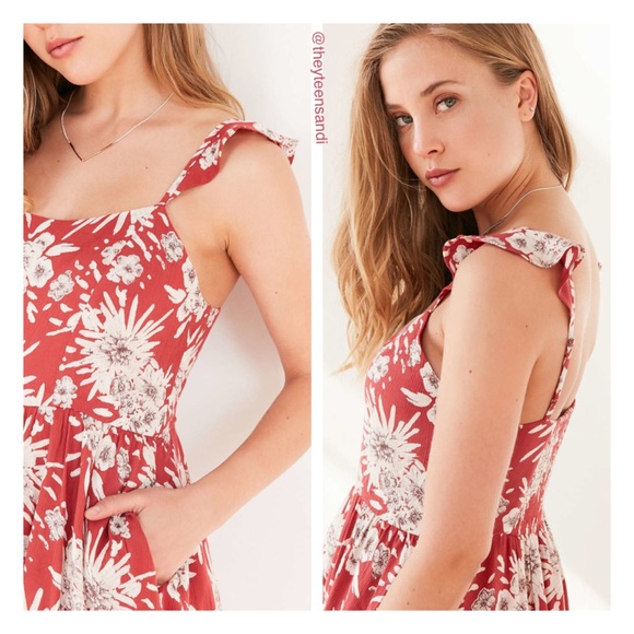 Urban Outfitters Gauze Flutter Sleeve Romper - Picture 3 of 4